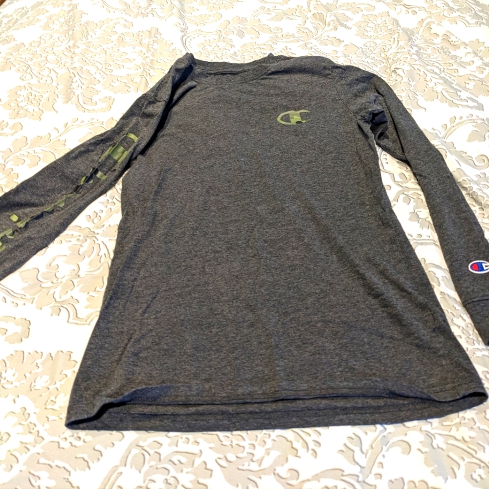 Boys long sleeve champion shirt